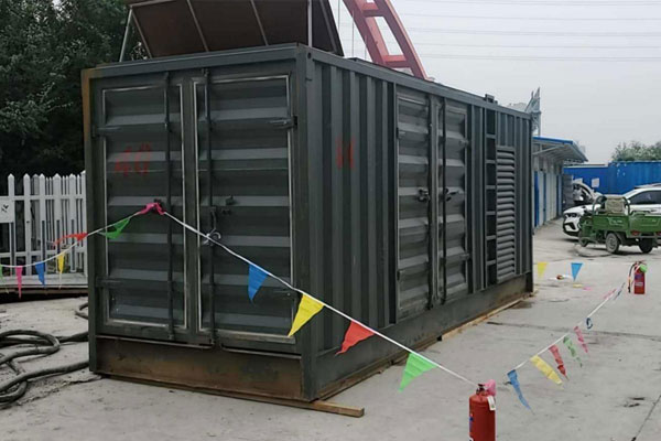 卫滨发电机租赁空气滤清器多久更换一次?
