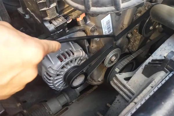 卫滨转速传感器的工作原理是什么？